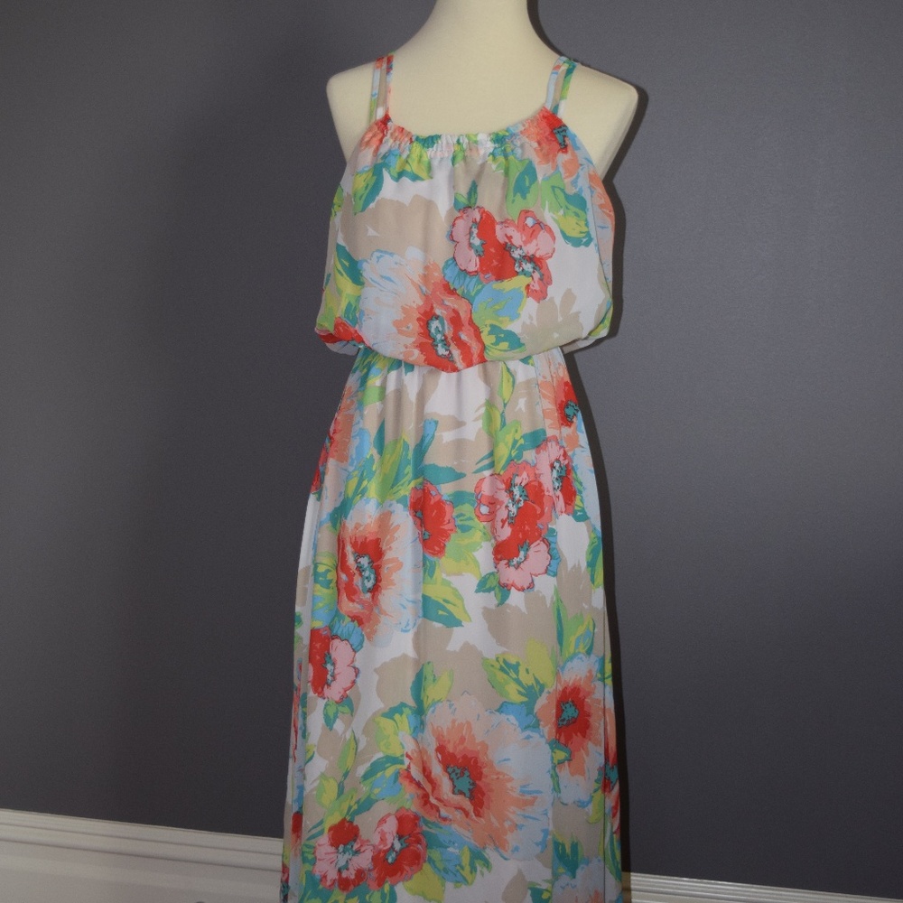 Floral cinched-waist Dress